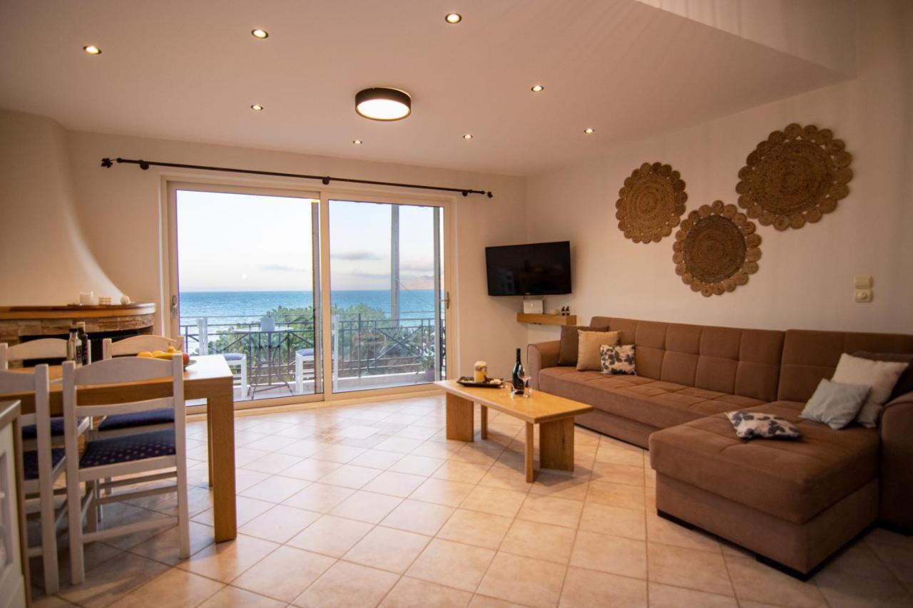 The Island House - Family Size Apt - Overlooking The Aegean - 3 Steps From The Beach Mókhlos Eksteriør bilde
